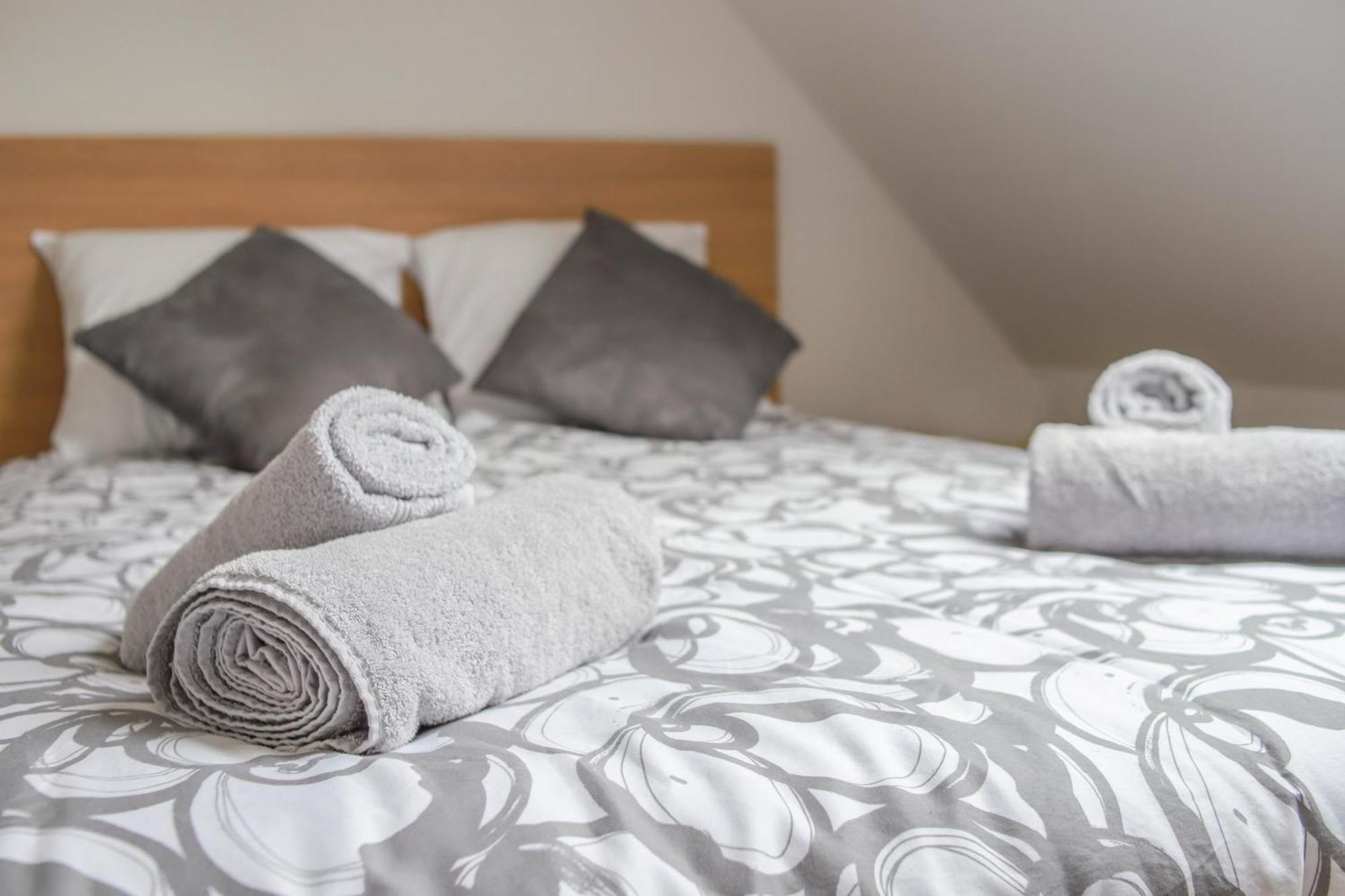 Appartement Entier *Au Pied De La Gare* 奥尔日河畔于维西 外观 照片