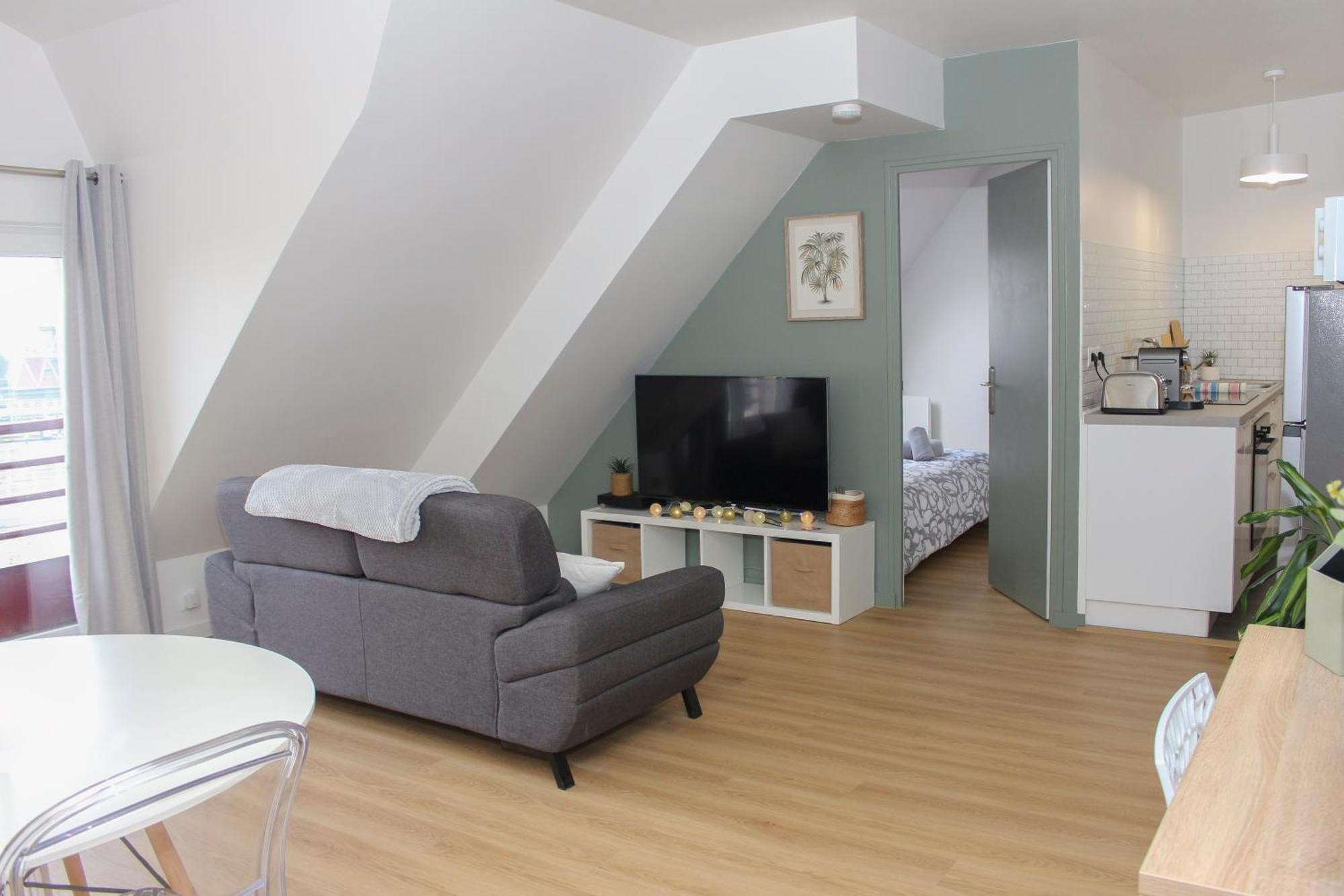 Appartement Entier *Au Pied De La Gare* 奥尔日河畔于维西 外观 照片